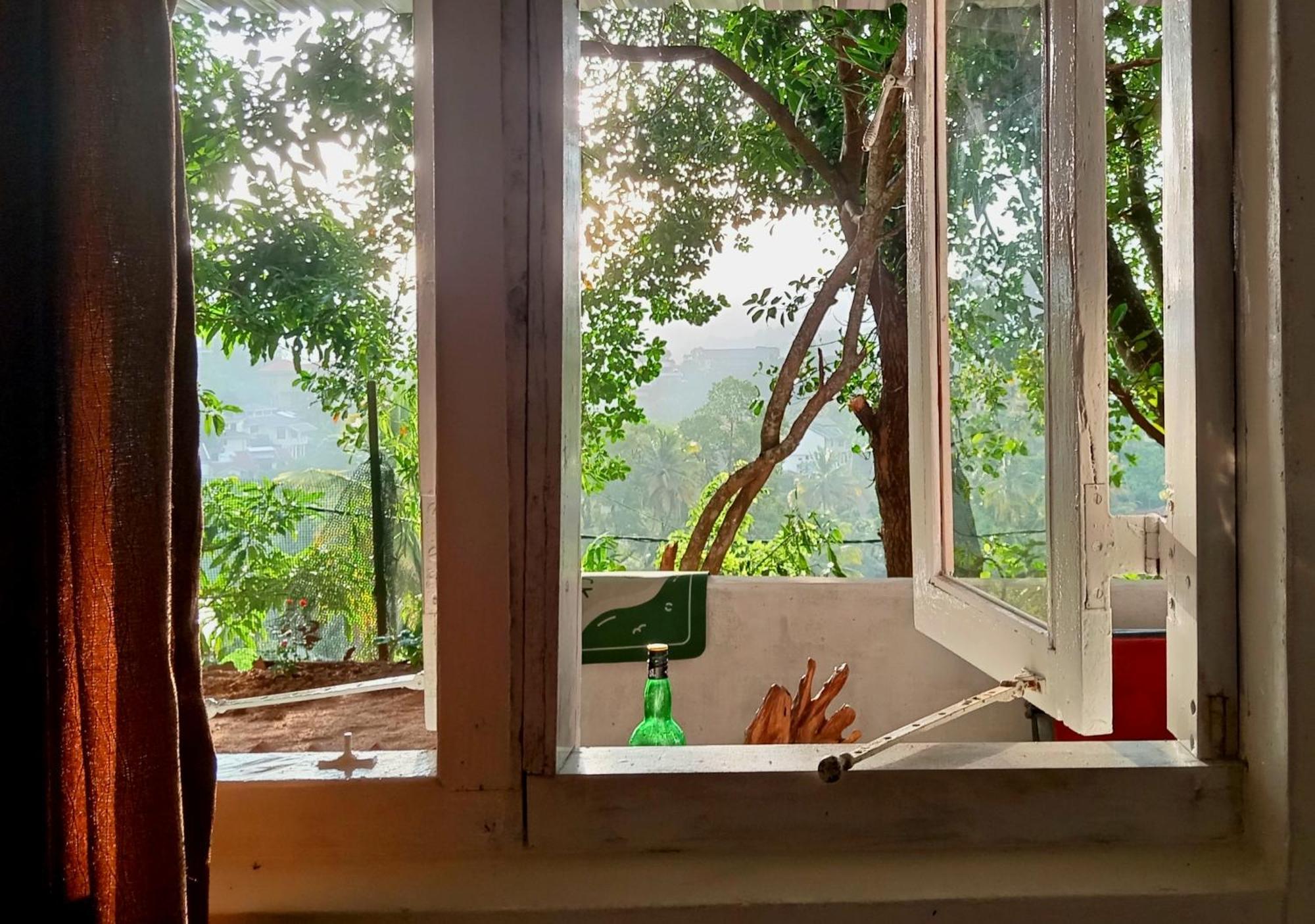 Fly Infinity - Home Stay Kandy Eksteriør bilde