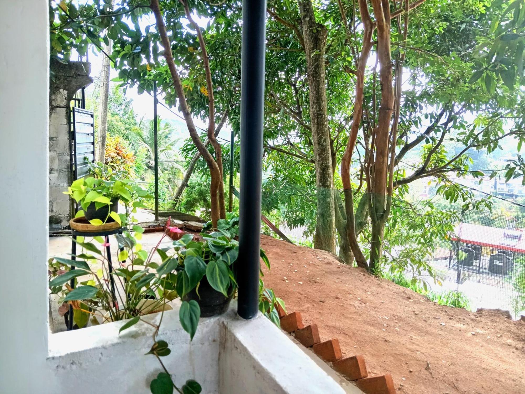 Fly Infinity - Home Stay Kandy Eksteriør bilde
