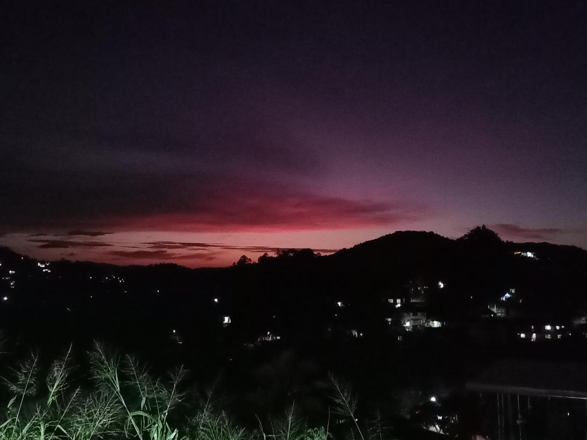 Fly Infinity - Home Stay Kandy Eksteriør bilde